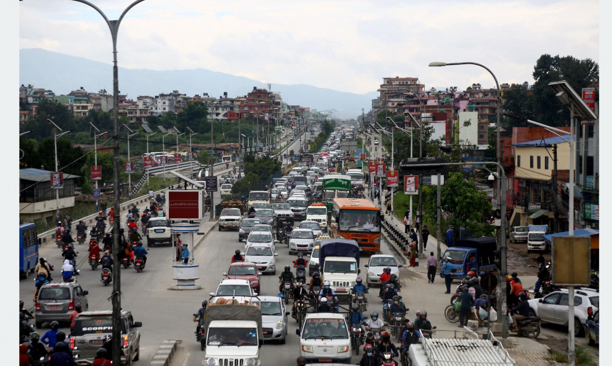 सवारी प्रदुषण मापदण्ड ‘युरो सिक्स’ लागू गर्न अर्थमन्त्रालयले दियो स्वीकृति, व्यवसायीलाई केहि समय दिने तयारी