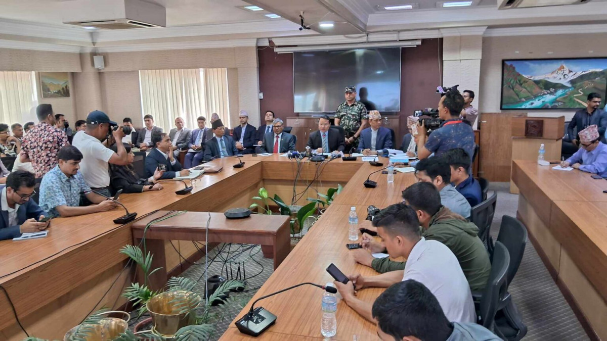 अर्थतन्त्र पुनसंरचना आयोग नै गठन गरेर लैजान्छौंः अर्थमन्त्री पुन