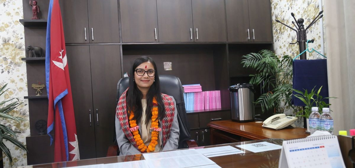 कानुनमन्त्री गौतमको बैंक ब्यालेन्स साढे १० लाख, १५ तोला सुन, सवा करोडका सवारी साधन
