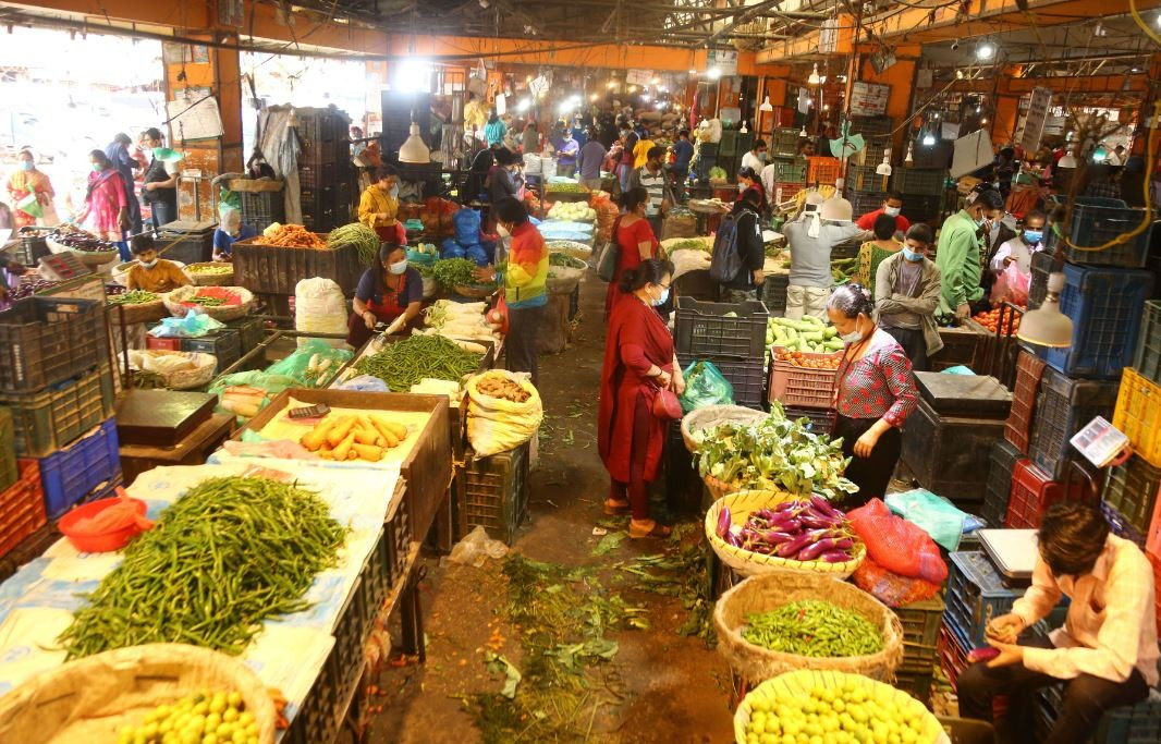 कालीमाटीमा काउली, करेला र केराको भाउ घट्दा महँगियो कुरीलो, काँक्रो, कागती र कुरीलो (मूल्यसूचीसहित)