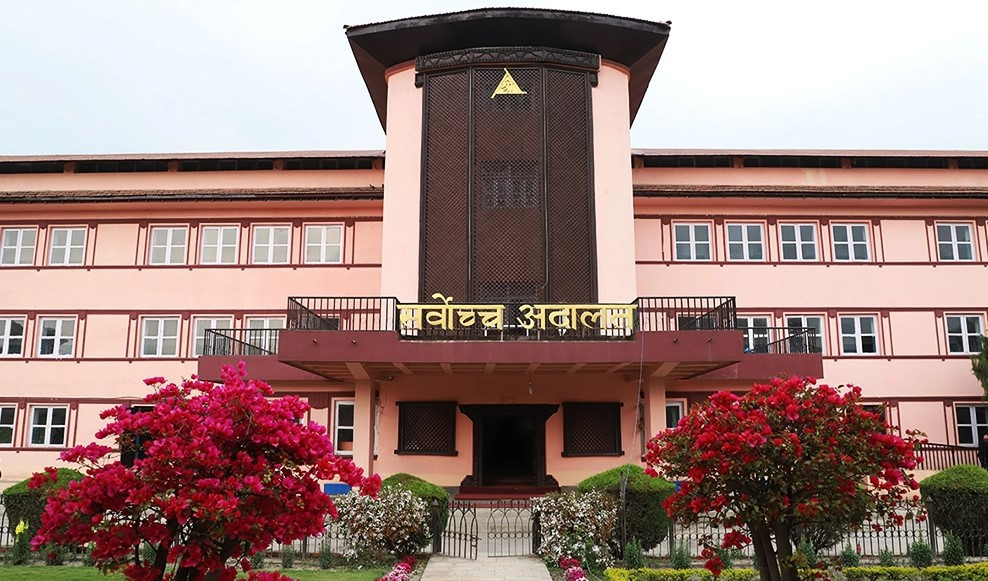 सांसदलाई स्वकीय सचिव दिने निर्णयमा सर्वोच्चको कारण देखाऊ आदेश